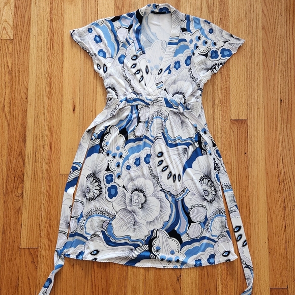 Elie Tahari 100% Silk Dress Size 0 - Picture 5 of 13